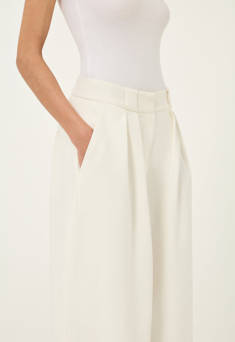 Twill Pleated Trouser in White